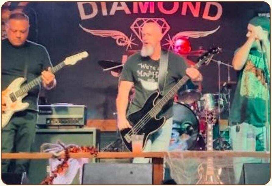 Dalice In Chains (A tribute to Alice In Chains)